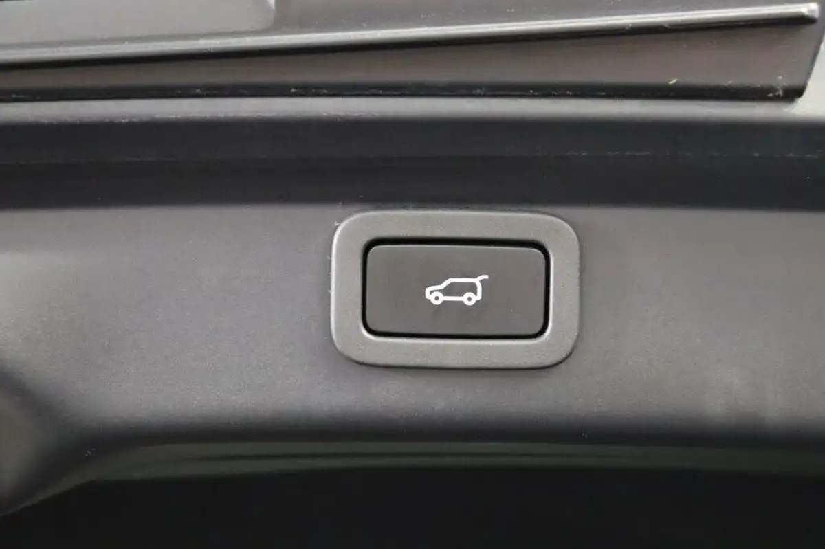 2020-jaguar-i-pace-ev400-hse-big-22