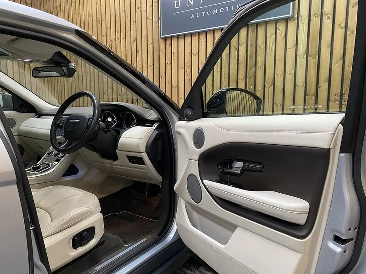 2018-land-rover-range-rover-evoque-20-si4-autobiography-hatchback-5d-big-45
