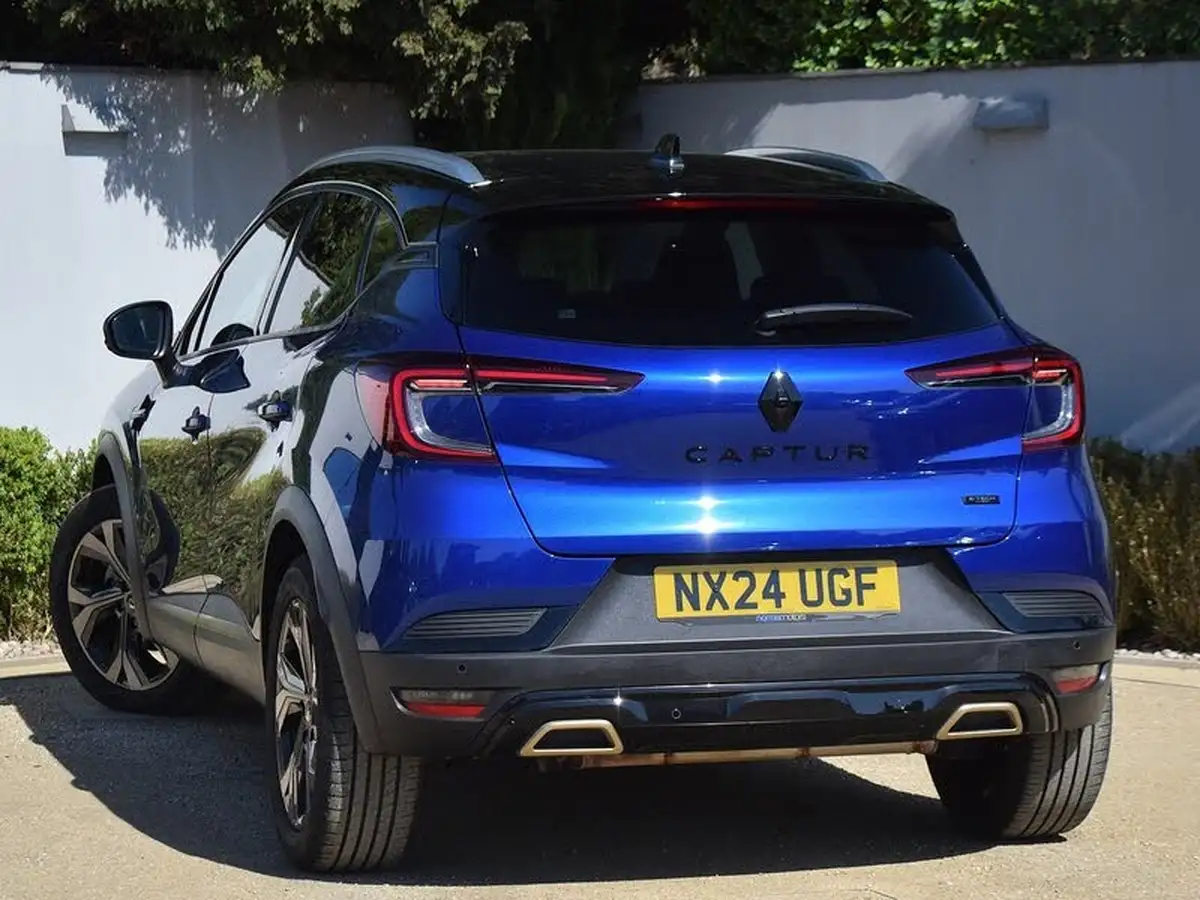 2024-renault-captur-16-e-tech-engineered-145ps-full-big-8