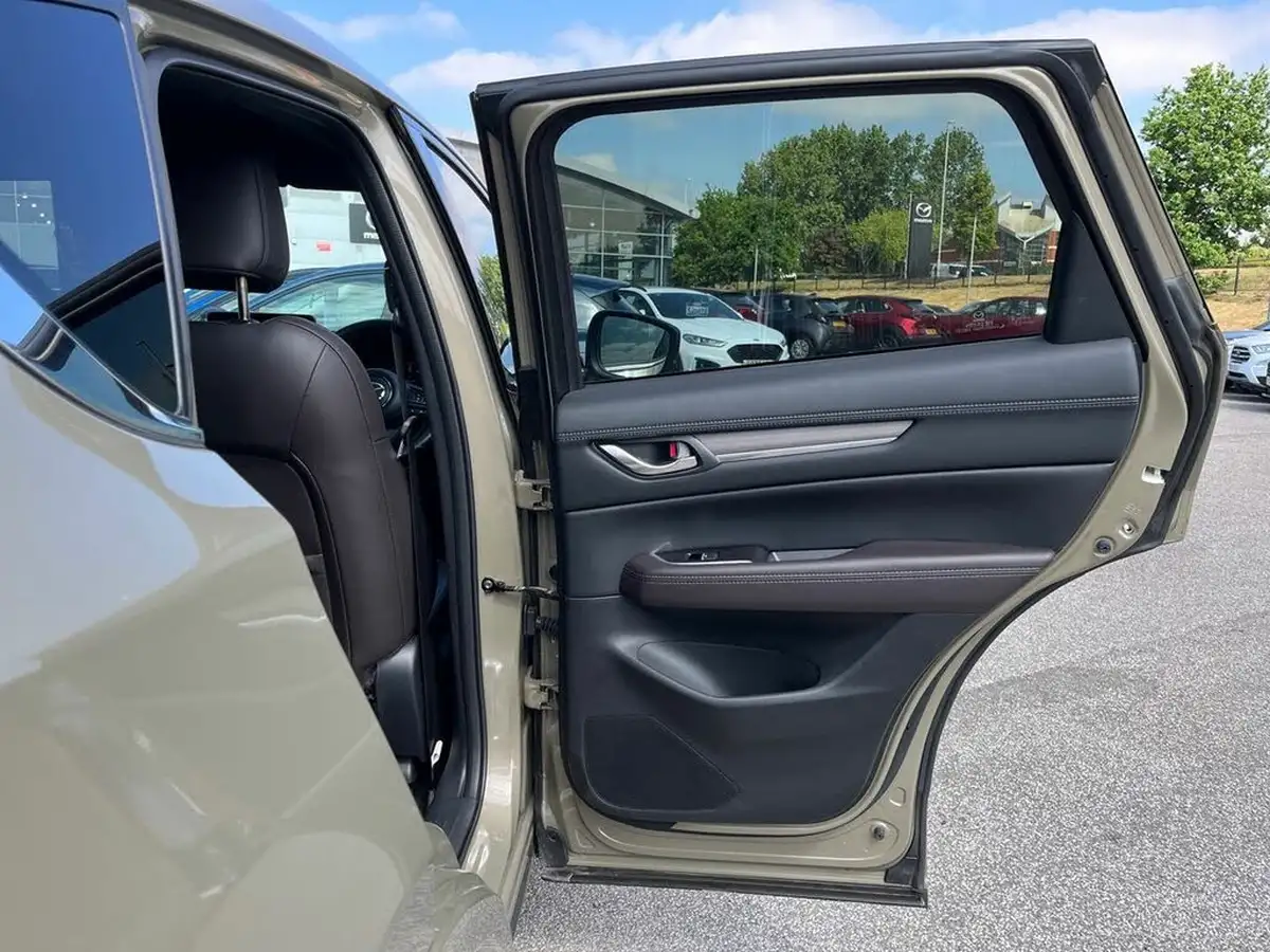 2023-mazda-cx-5-25-takumi-big-36