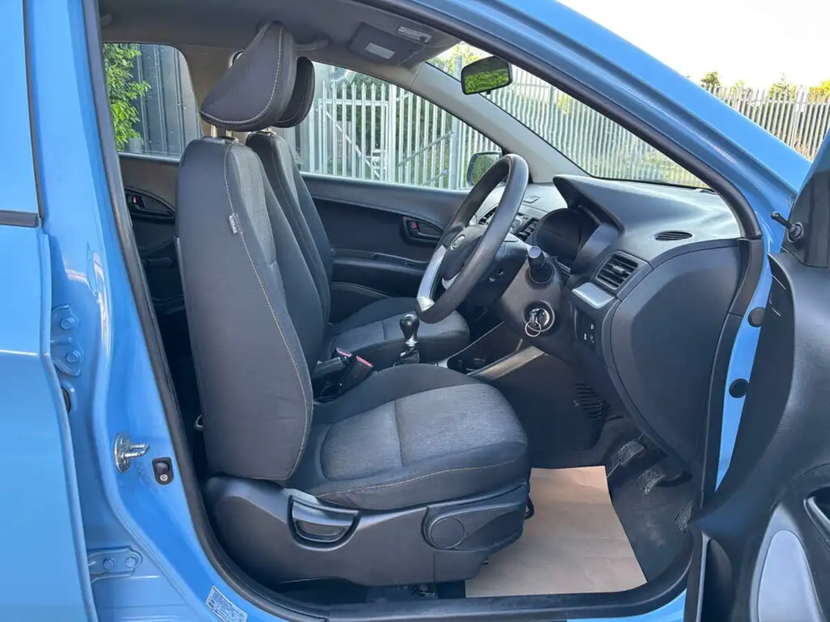 2012-kia-picanto-10-picanto-1-5d-big-15