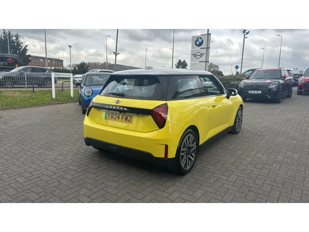 2024-mini-cooper-e-cooper-e-classic-big-35