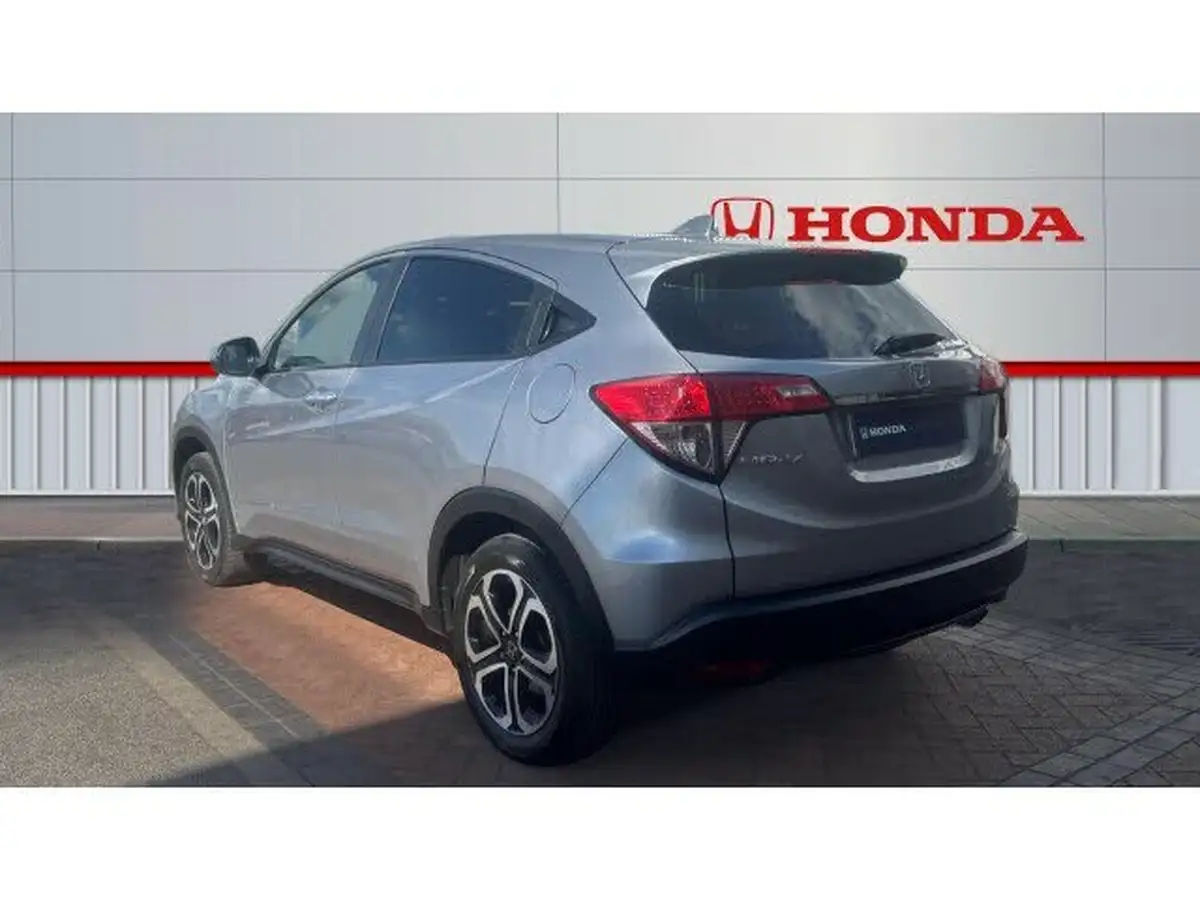 2018-honda-hr-v-15-i-vtec-se-big-2