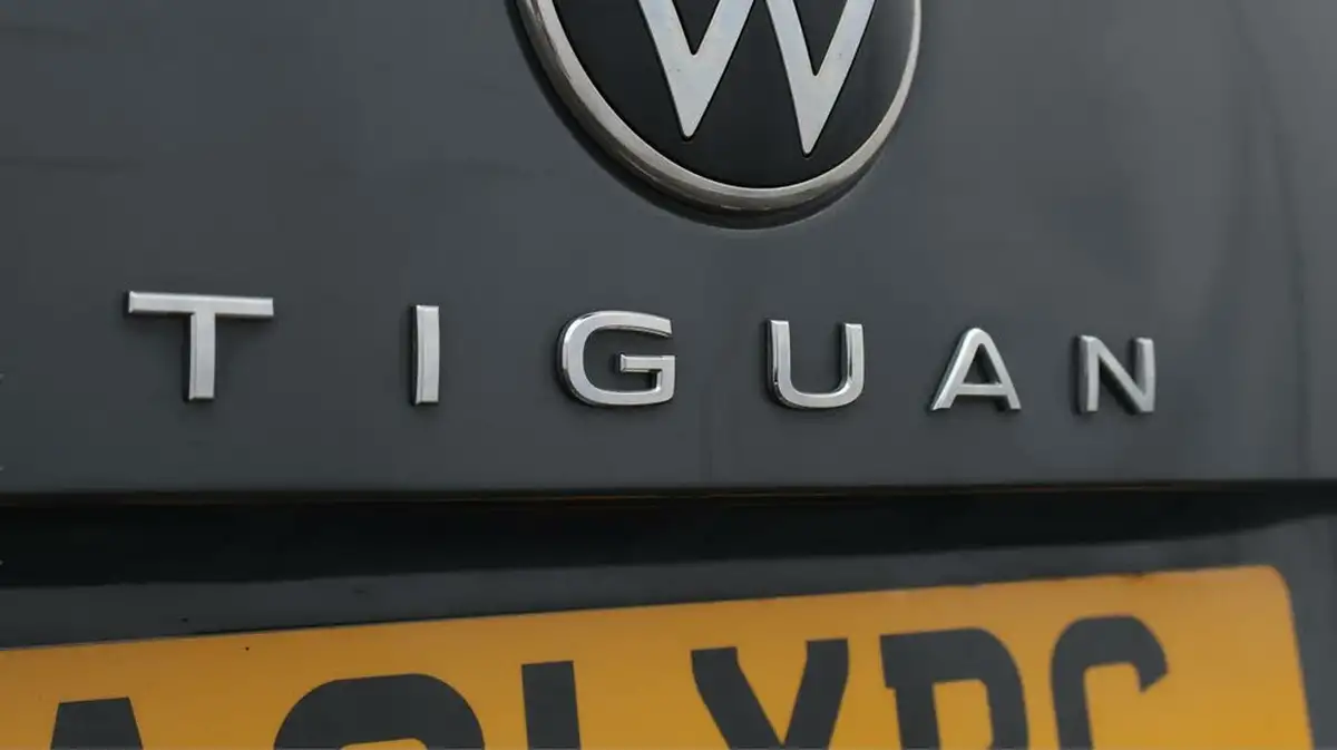 2021-volkswagen-tiguan-15-tsi-r-line-big-22