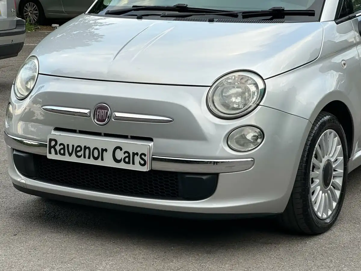 2011-fiat-500-12-lounge-big-17