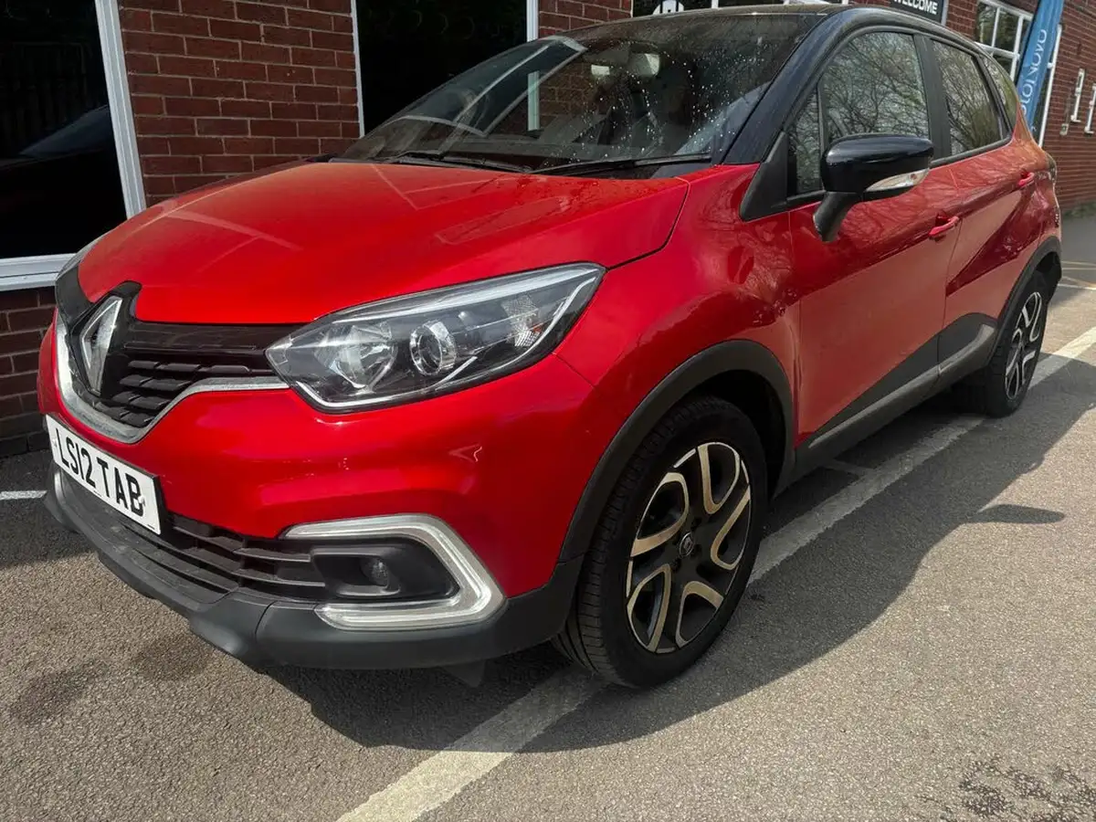 2019-renault-captur-09-tce-iconic-big-4