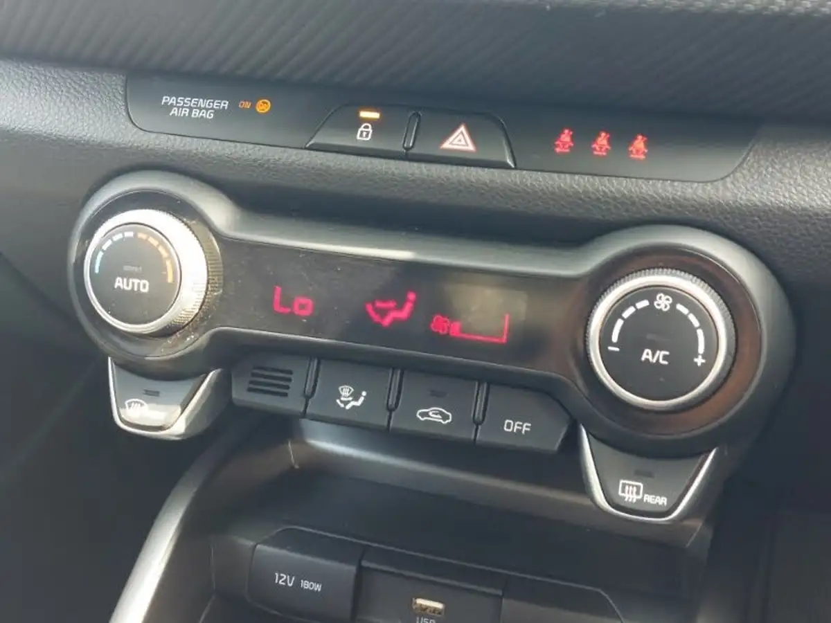 2024-kia-stonic-10-t-gdi-gt-line-s-98bhp-dct-big-17