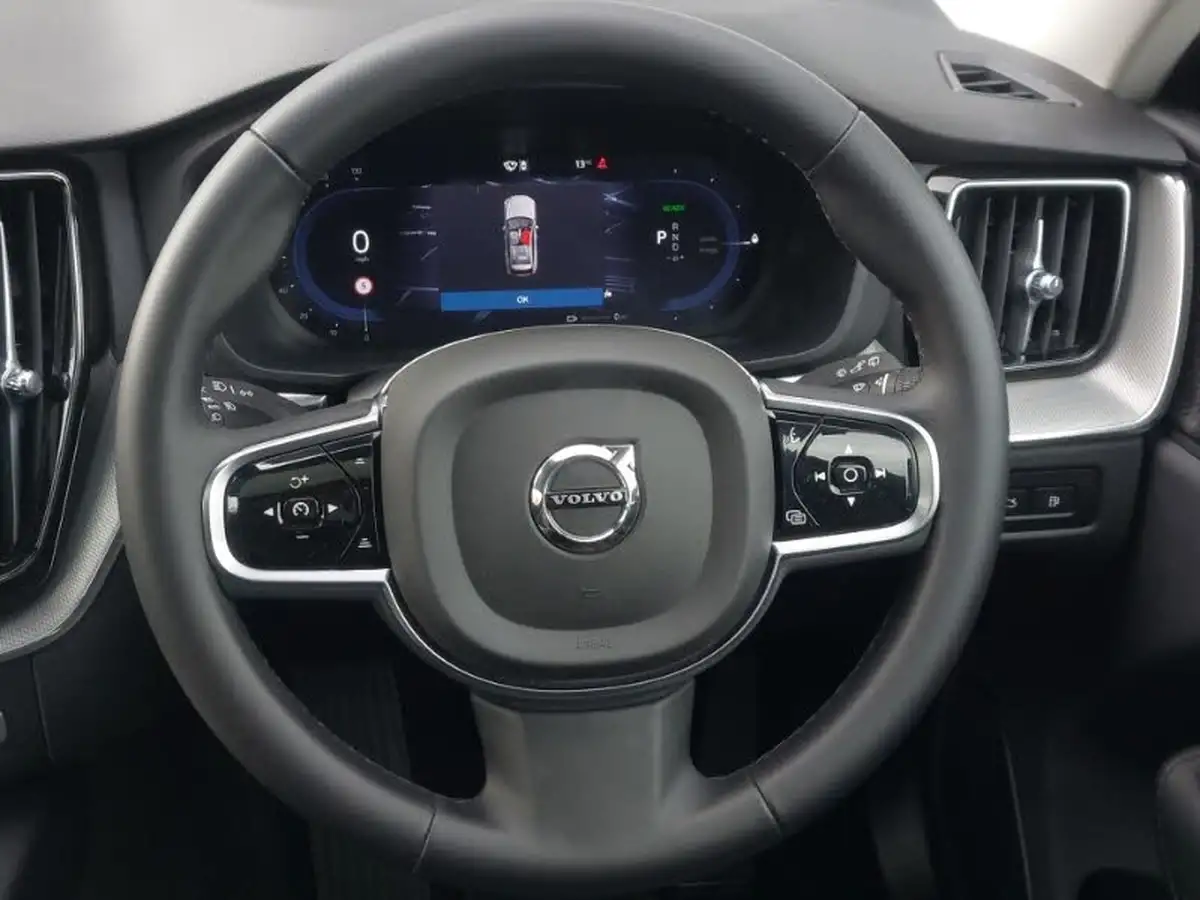 2024-volvo-xc60-20-b5-plus-big-6