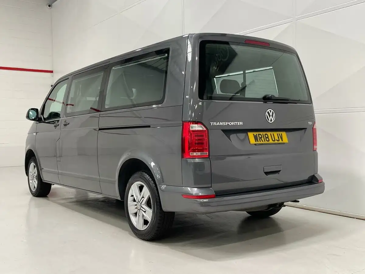 2018-volkswagen-transporter-shuttle-20tdi-t32-s-bmt-swb-150pseu6-dsg-big-31