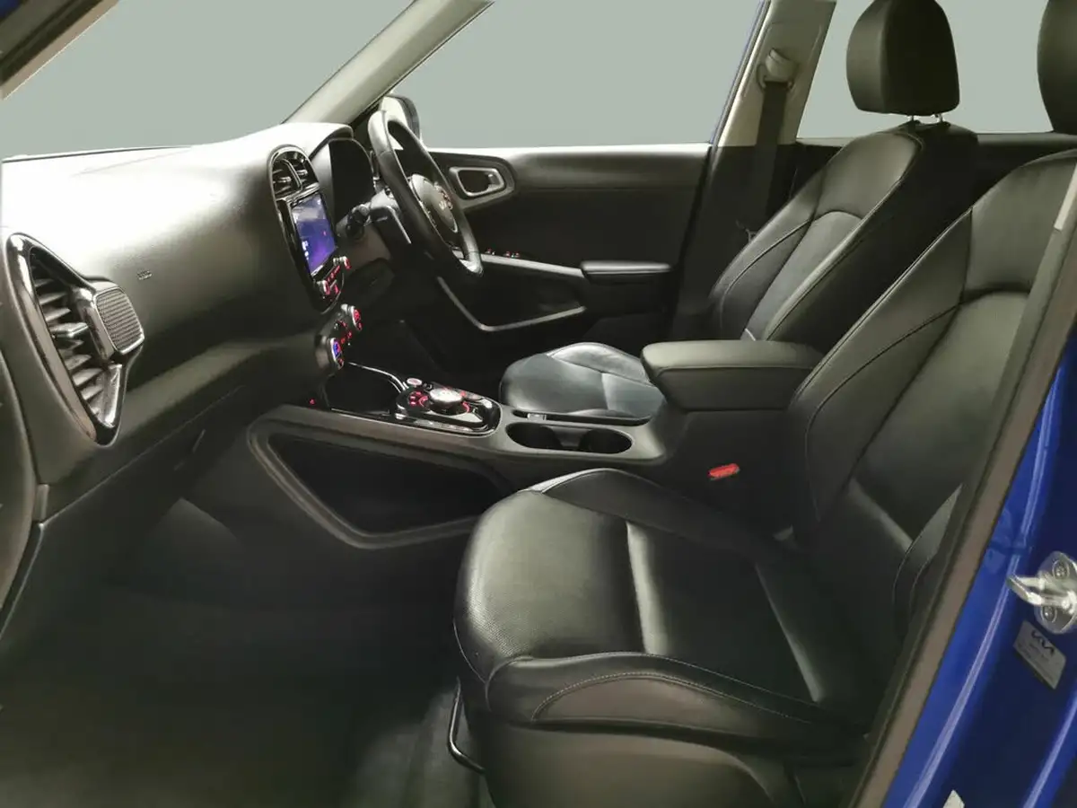 2022-kia-soul-ev-maxx-big-3