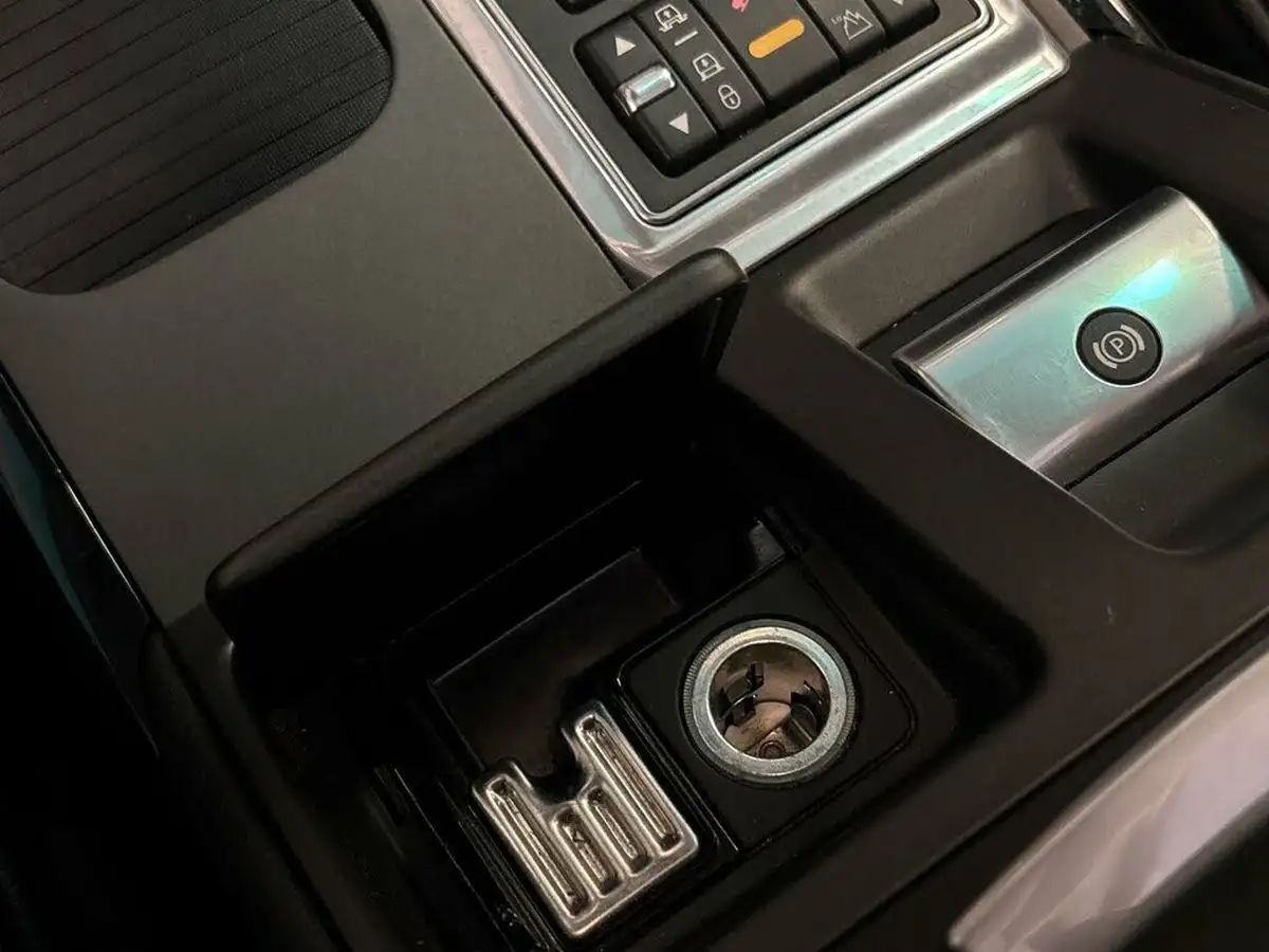 2011-land-rover-range-rover-44td-vogue-big-33