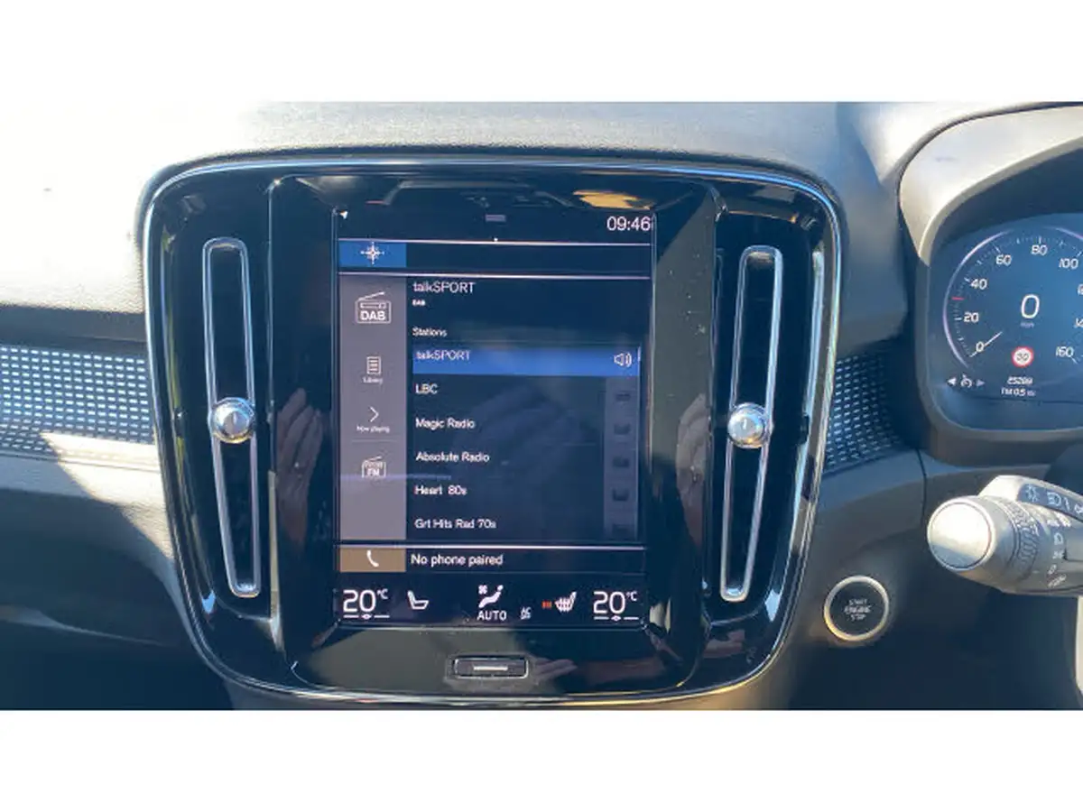 2022-volvo-xc40-15-t5-r-design-pro-big-29