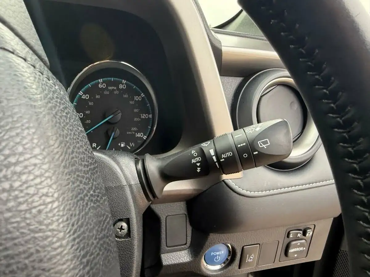 2019-toyota-rav4-25-excel-awd-big-23