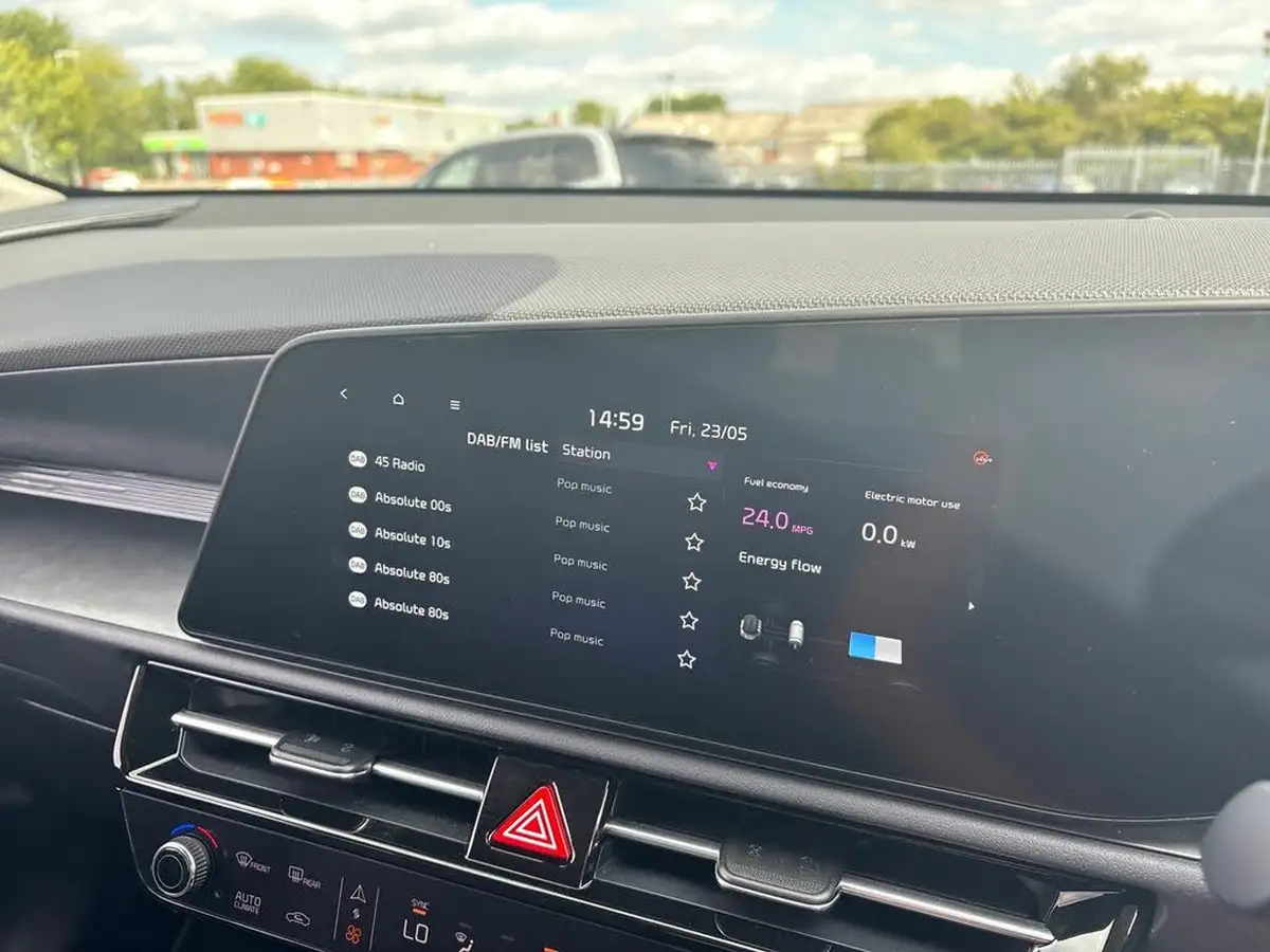 2024-kia-niro-16-gdi-127bhp-hev-132kwh-big-10