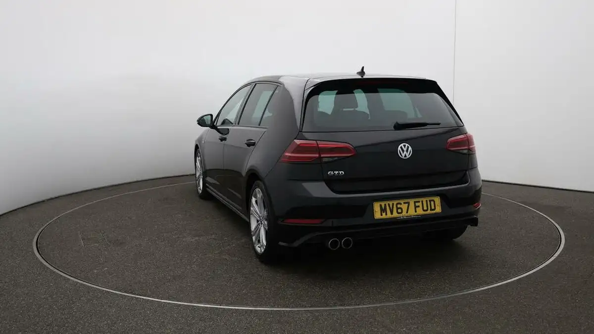 2017-volkswagen-golf-20tdi-gtd-ss-hatchback-5d-dsg-big-60