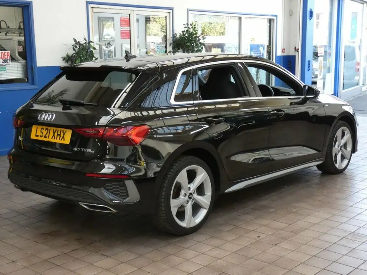 2021-audi-a3-14-40-tfsi-e-s-line-big-14