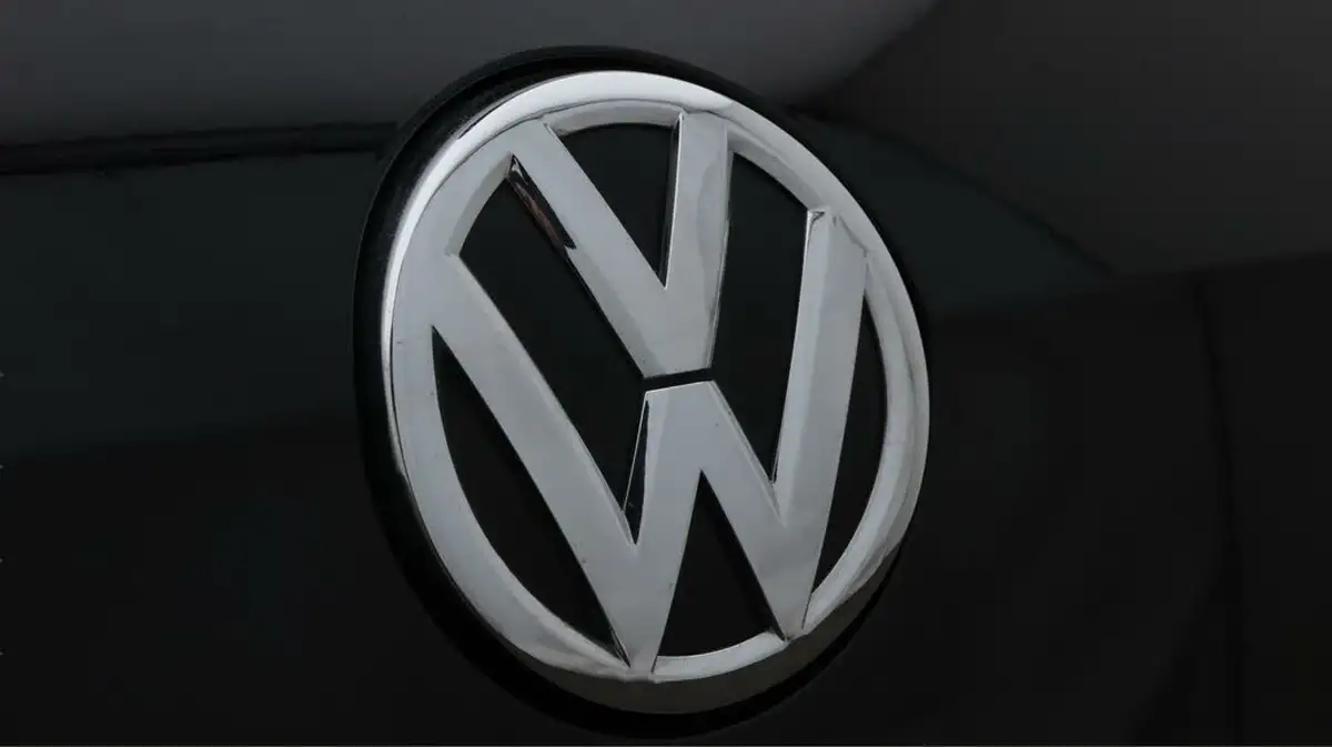 2017-volkswagen-golf-20tdi-gtd-ss-hatchback-5d-dsg-big-36