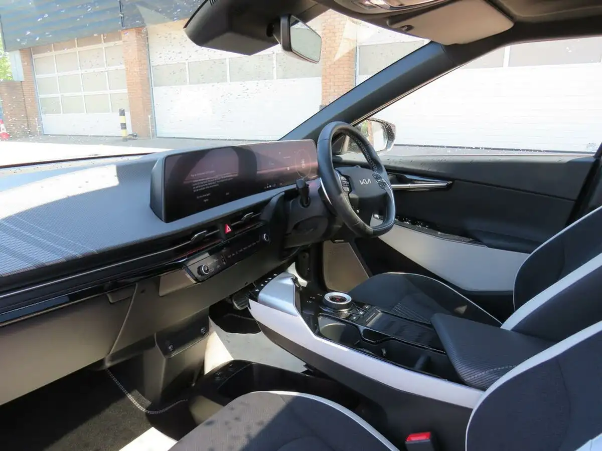 2023-kia-ev6-e-gt-line-s-225bhp-big-9