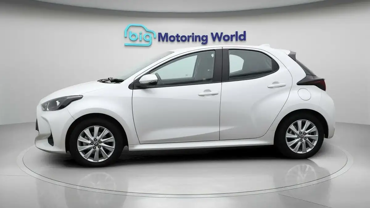 2022-toyota-yaris-15-vvt-i-icon-big-4