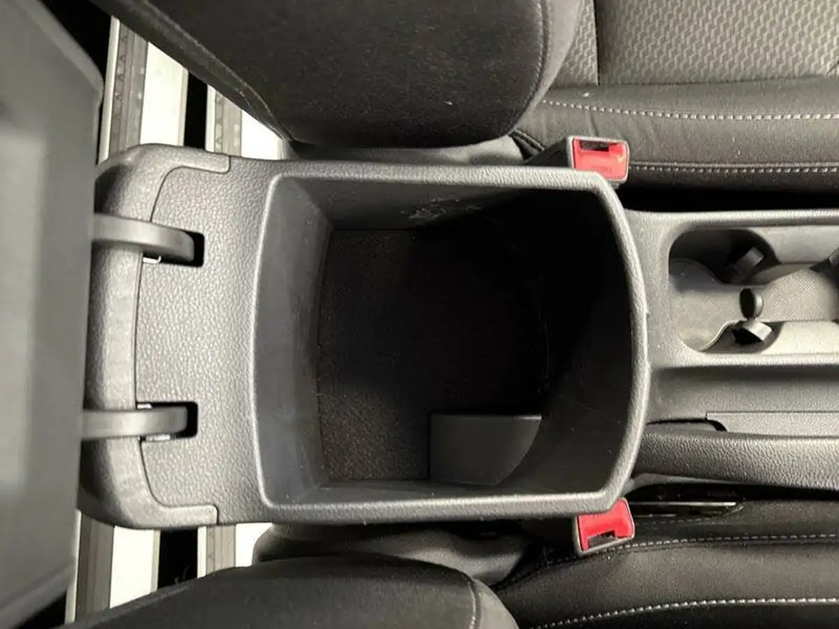 2019-hyundai-i30-10-t-gdi-se-nav-hatchback-big-20