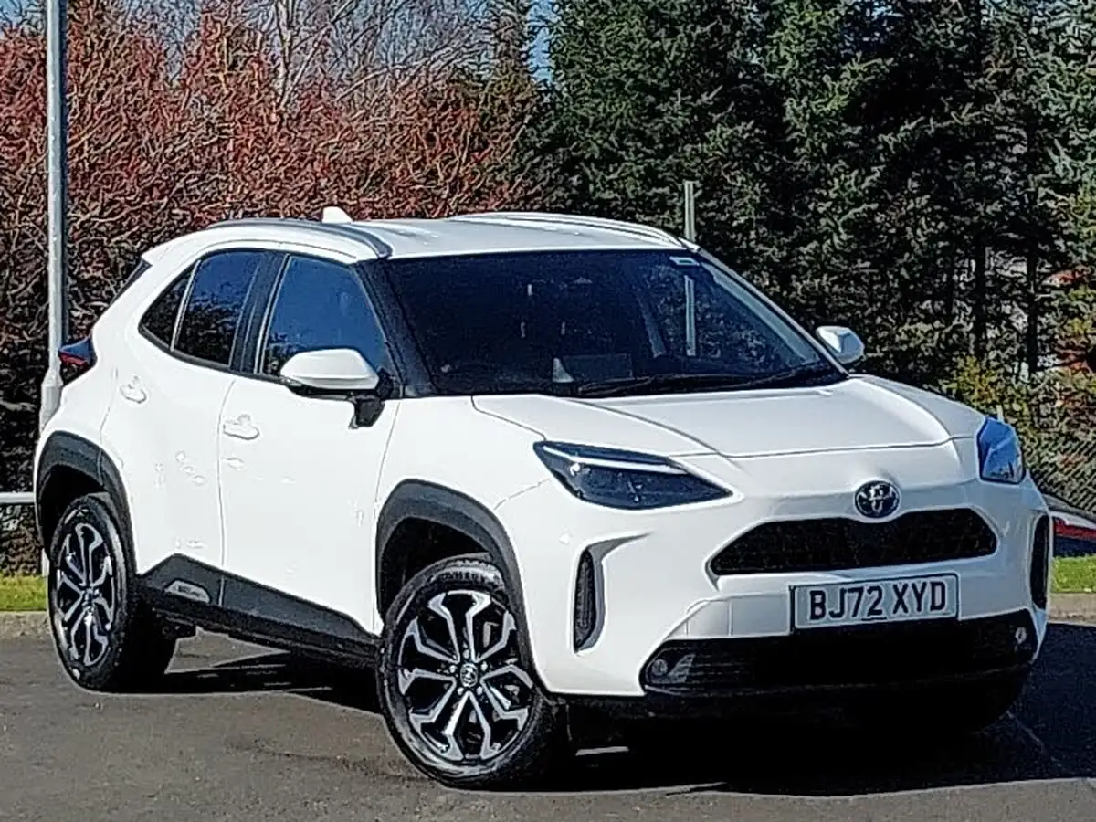 2022-toyota-yaris-cross-15-vvt-i-design-big-0