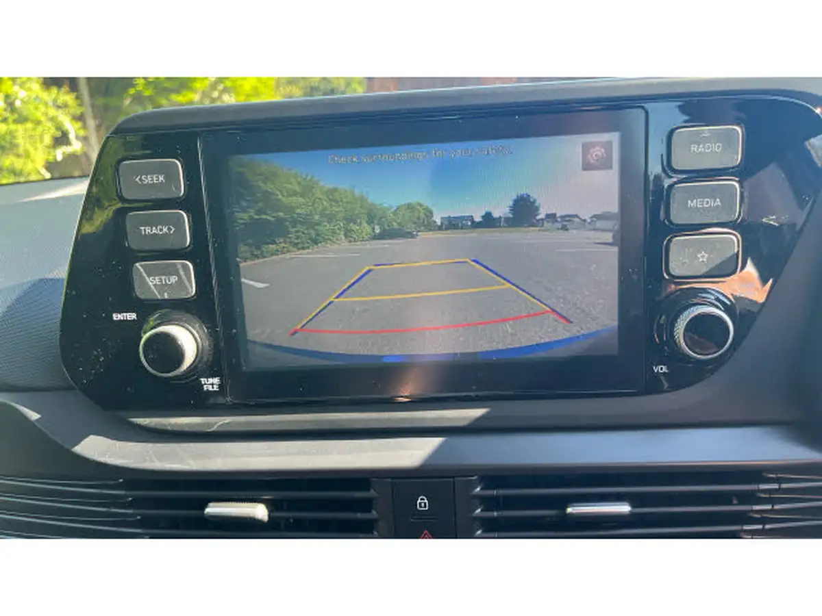 2023-hyundai-i20-10-t-gdi-se-connect-eclutch-imt-big-28