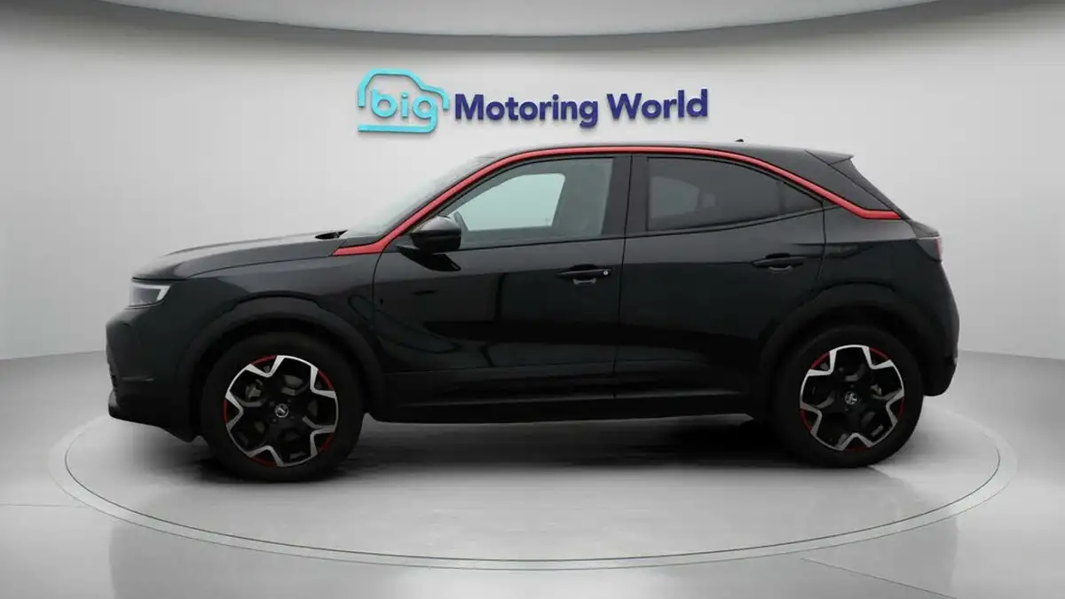 2022-vauxhall-mokka-e-sri-premium-big-4