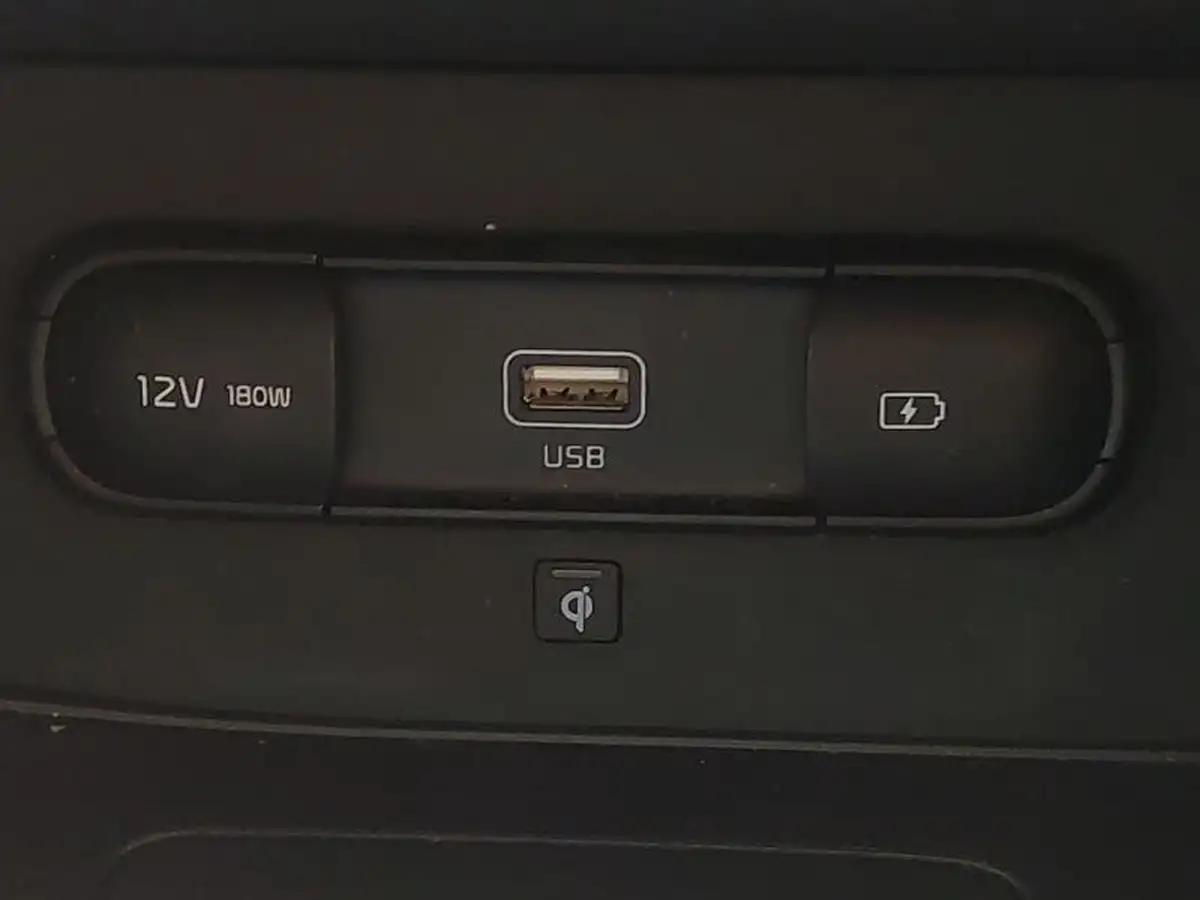 2022-kia-niro-16-gdi-3-156kwh-big-15