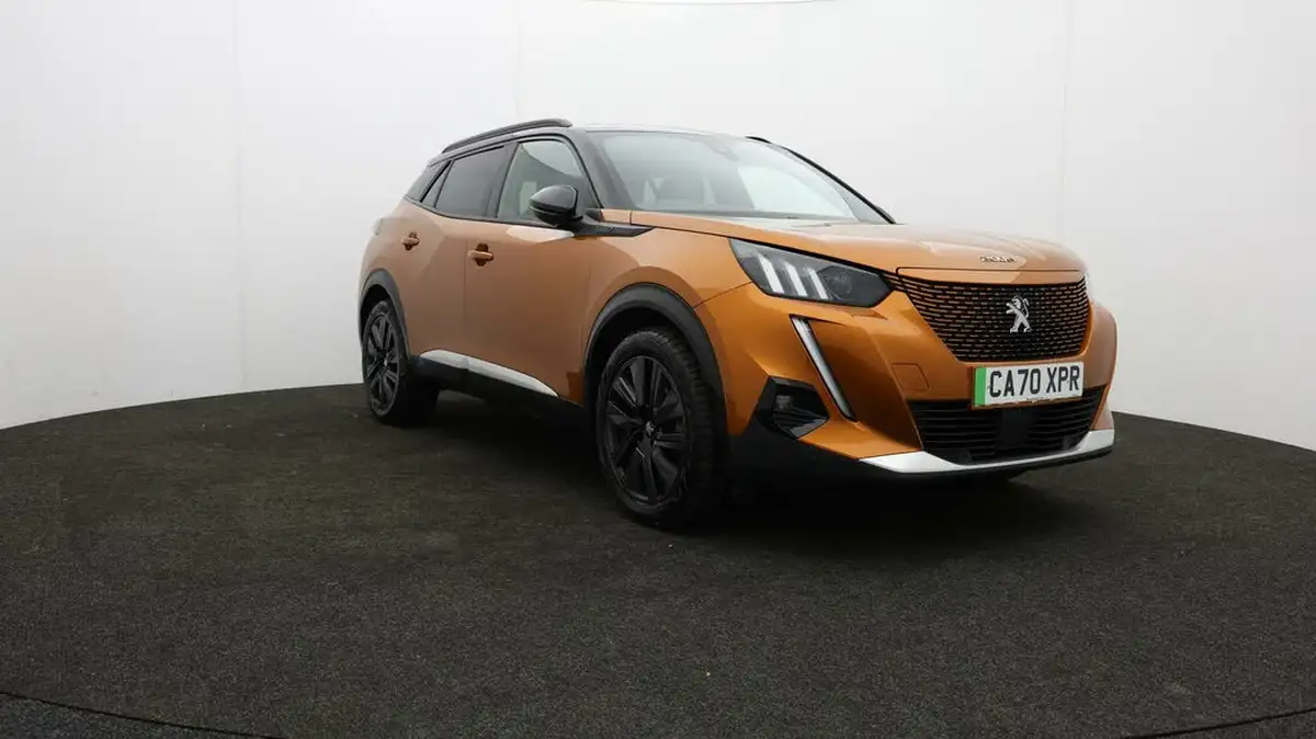 2021-peugeot-2008-suv-e-gt-big-79