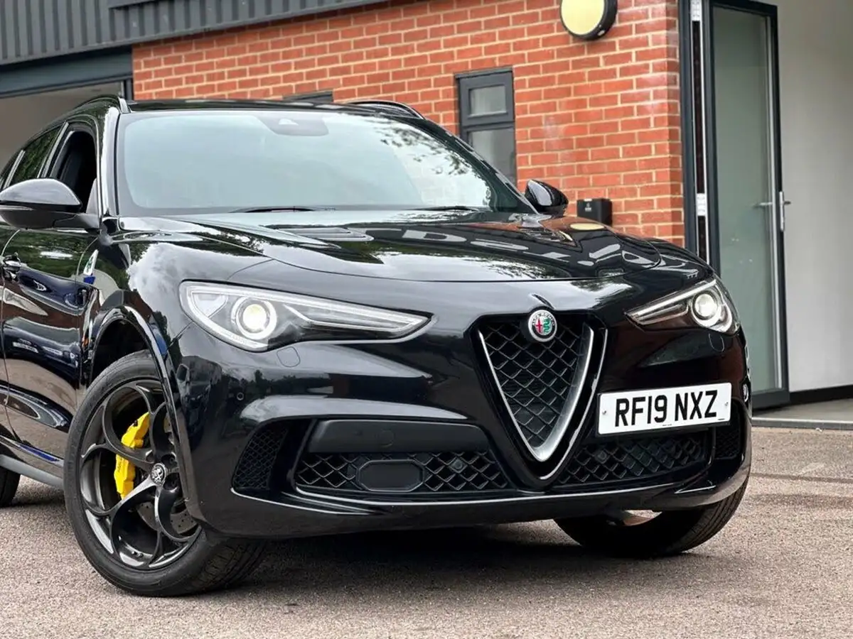 2019-alfa-romeo-stelvio-29-biturbo-quadrifoglio-big-10