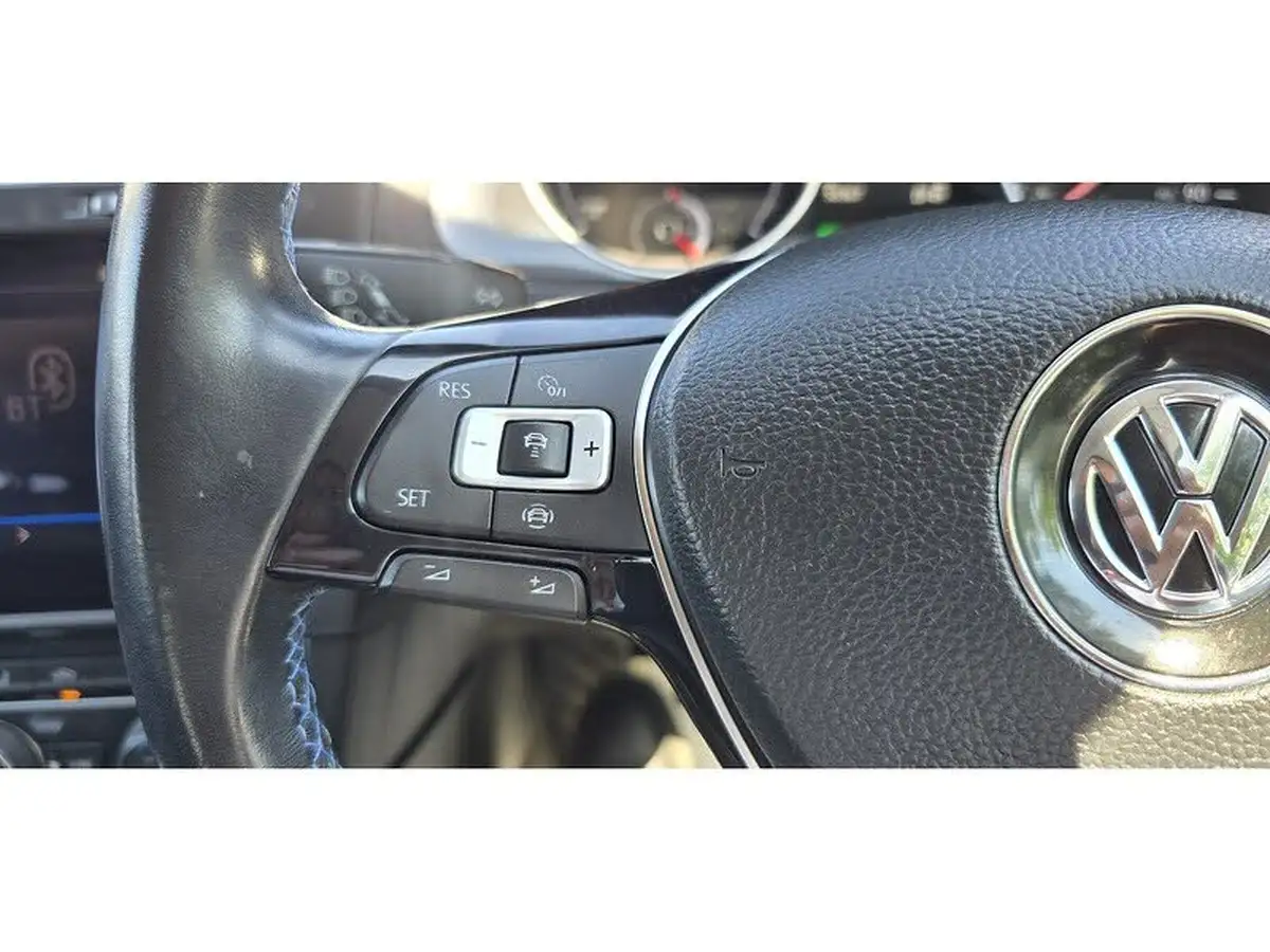 2020-volkswagen-golf-e-e-golf-big-16