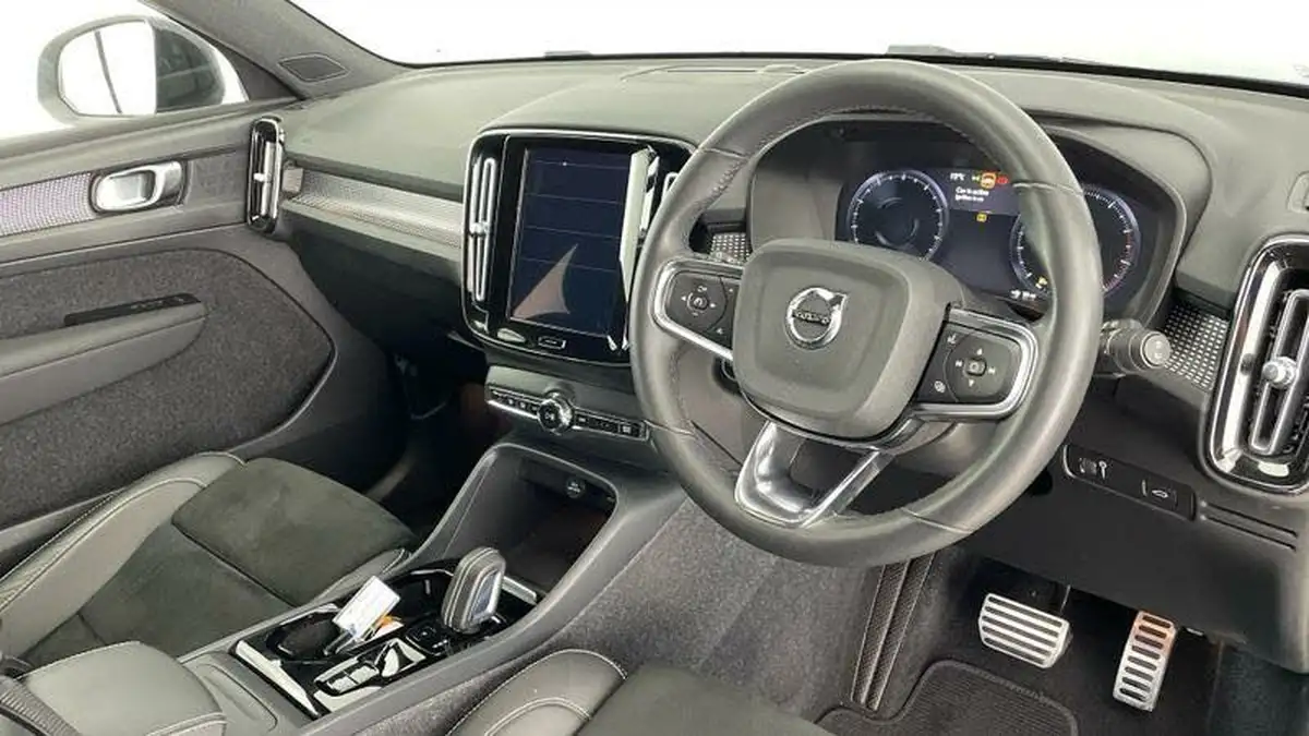 2021-volvo-xc40-20-b4-r-design-pro-194bhp-awd-auto-big-5
