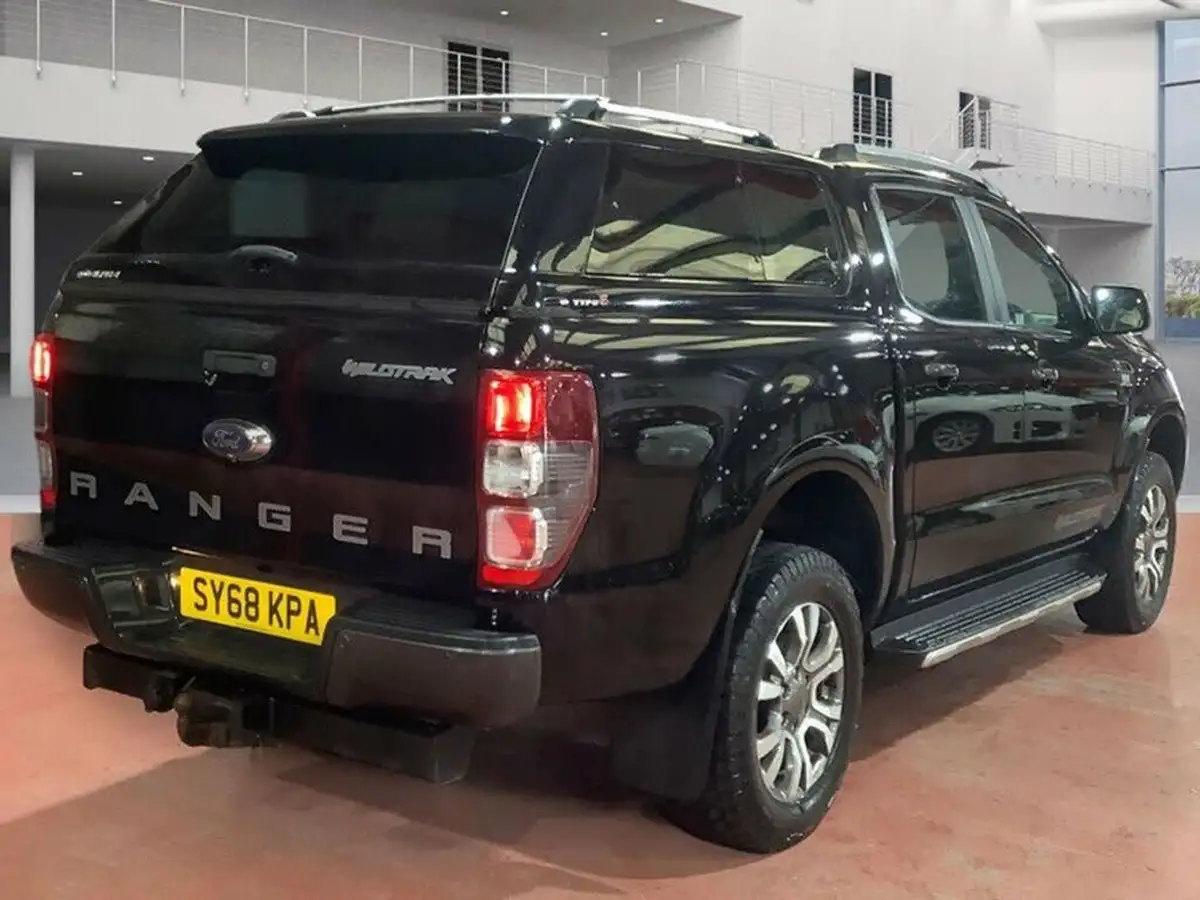 2017-ford-ranger-32td-wildtrak-200pseu6-pickup-big-2