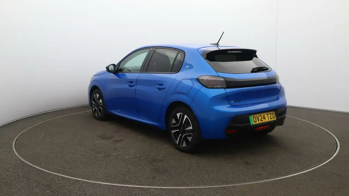 2024-peugeot-208-e-e-style-big-54