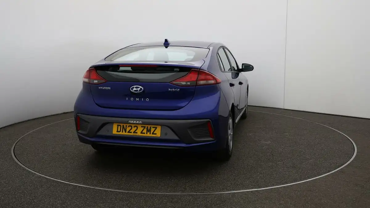 2022-hyundai-ioniq-16-gdi-premium-se-hybrid-big-54