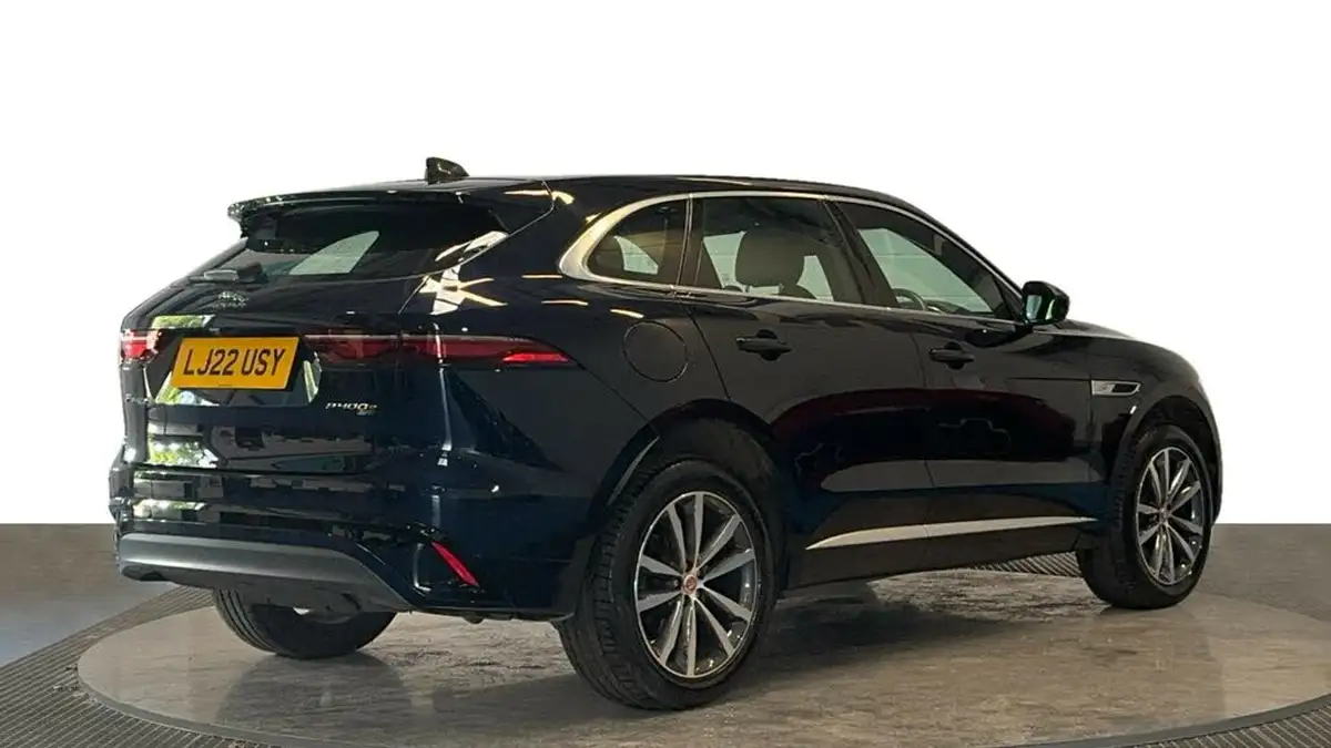 2022-jaguar-f-pace-20-p400e-r-dynamic-se-big-3