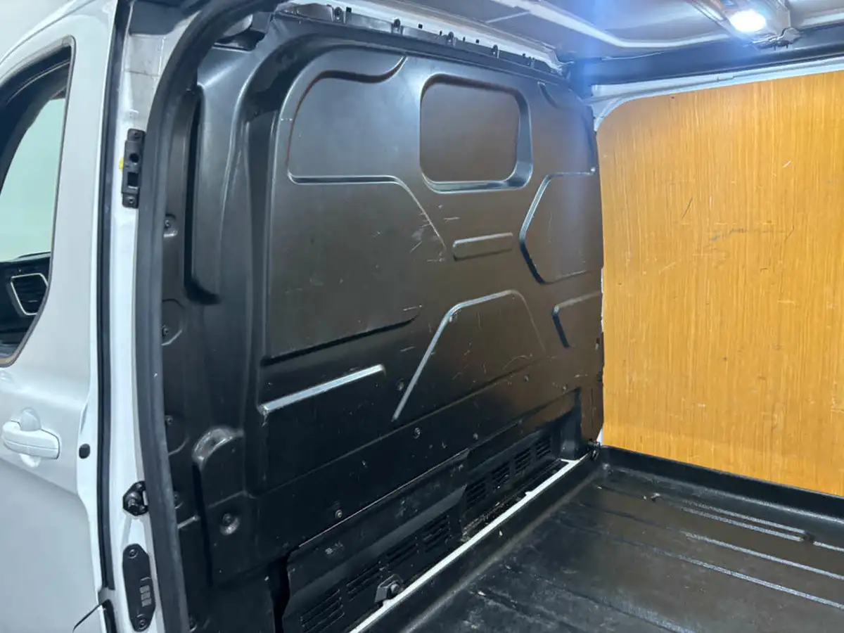 2021-ford-transit-custom-20tdci-300-l1h1-limited-130pseu6dt-panel-van-big-15