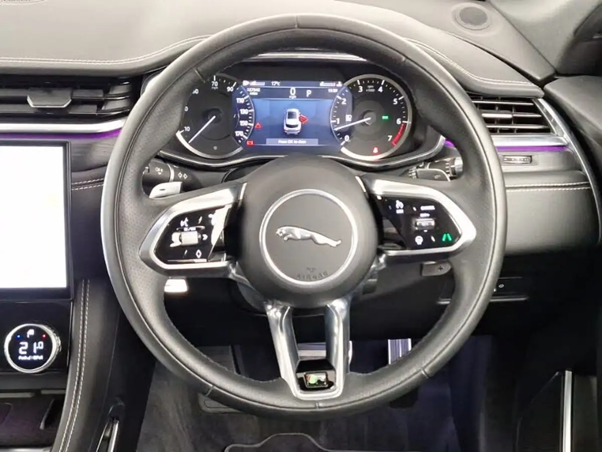 2022-jaguar-f-pace-20-p250-r-dynamic-black-big-10