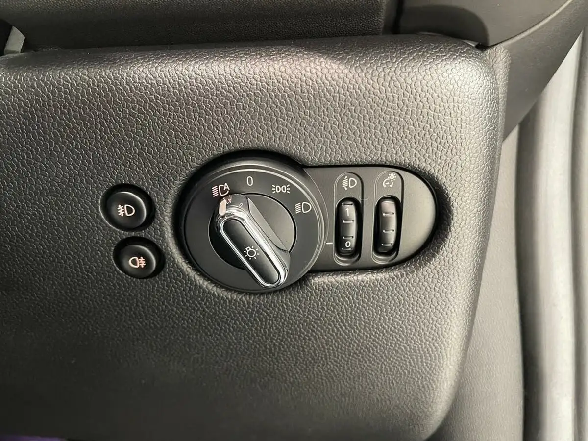 2021-mini-cooper-15-cooper-exclusive-series-ii-convertible-2d-auto-big-22