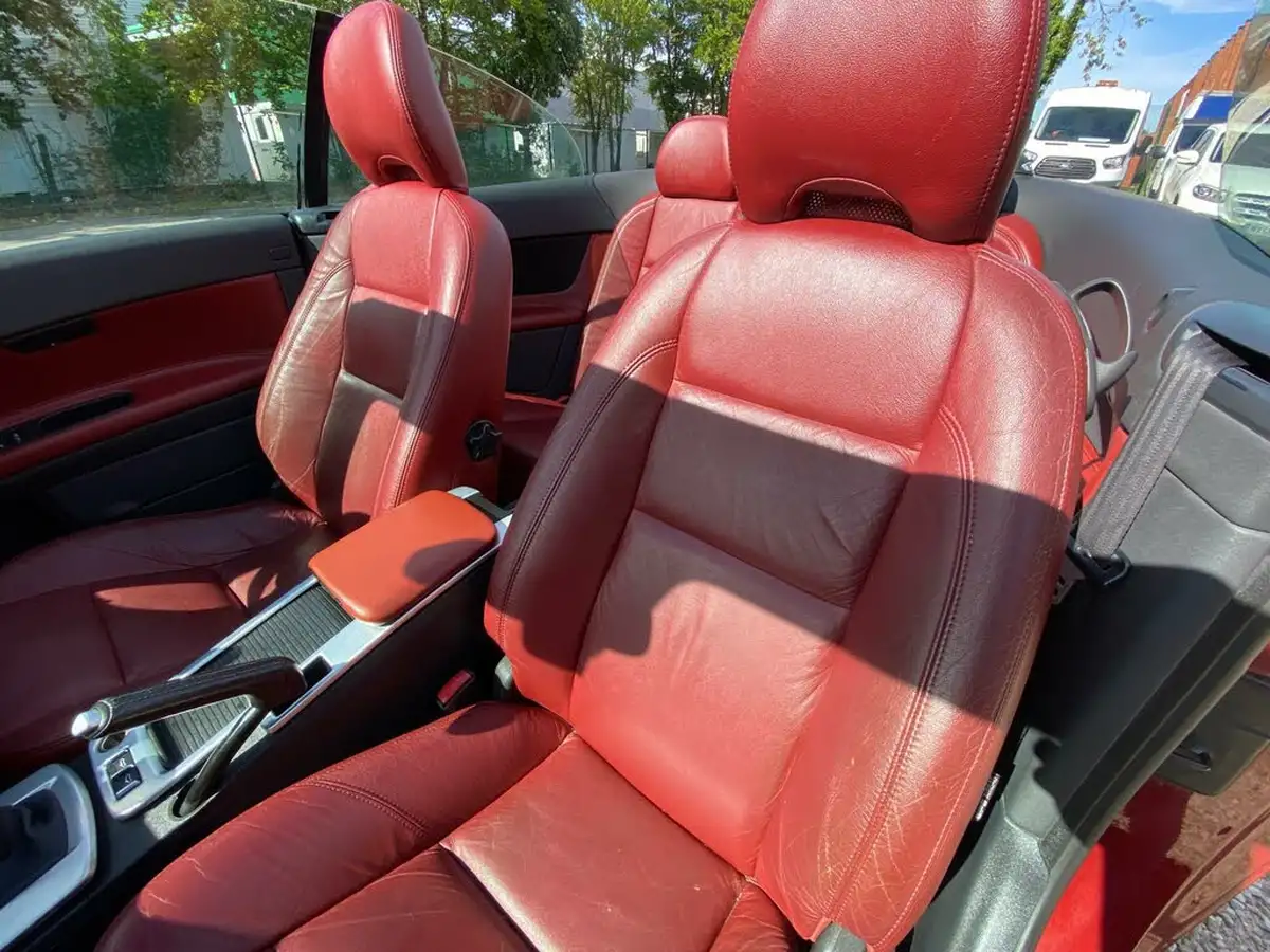 2010-volvo-c70-20td-se-lux-big-45