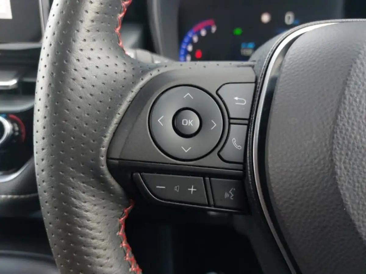 2023-toyota-corolla-18-vvt-i-gr-sport-138bhp-hatchback-big-16
