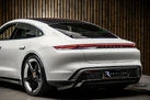 2022-porsche-taycan-e-turbo-s-small-19
