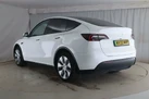 2022-tesla-model-y-e-long-range-small-3