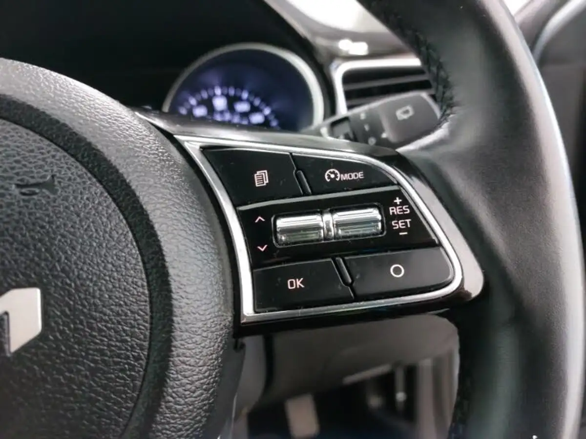2022-kia-xceed-15-t-gdi-3-big-13