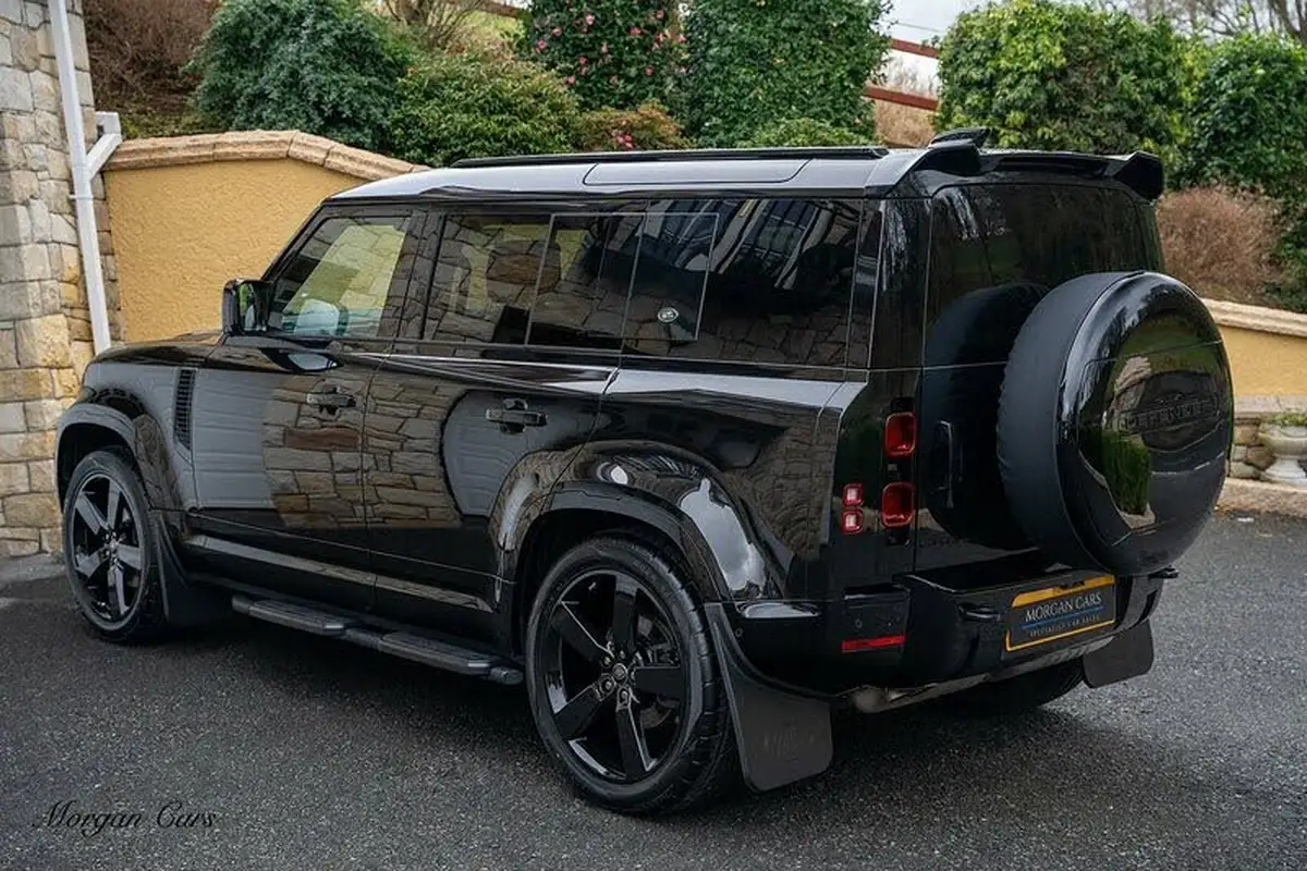 2023-land-rover-110-defender-30-d250-x-dynamic-hse-big-16