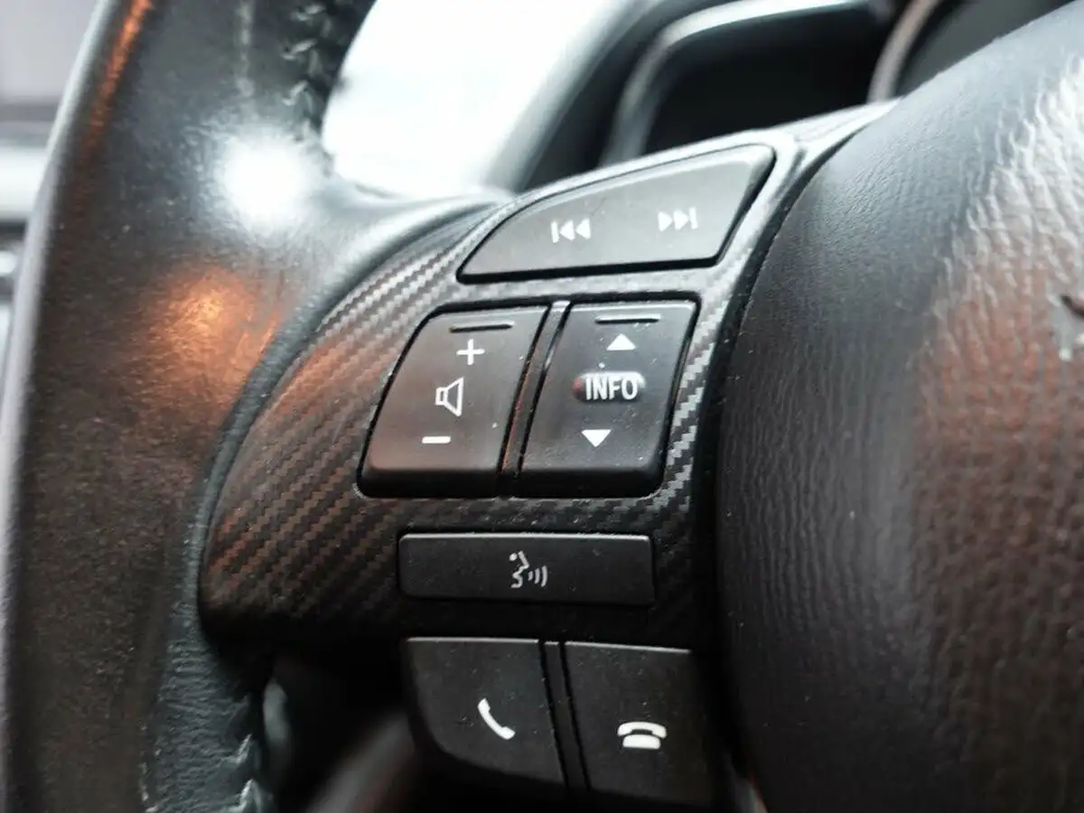 2016-mazda-mazda2-15td-sport-nav-big-19