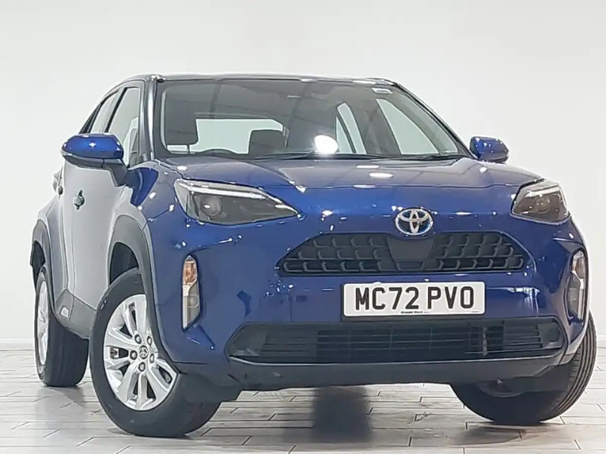 2023-toyota-yaris-cross-15-vvt-i-icon-big-0