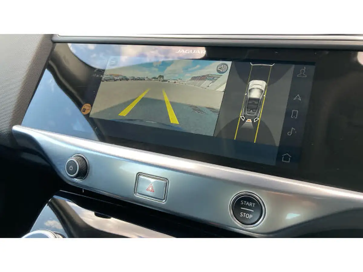 2022-jaguar-i-pace-ev400-se-big-11