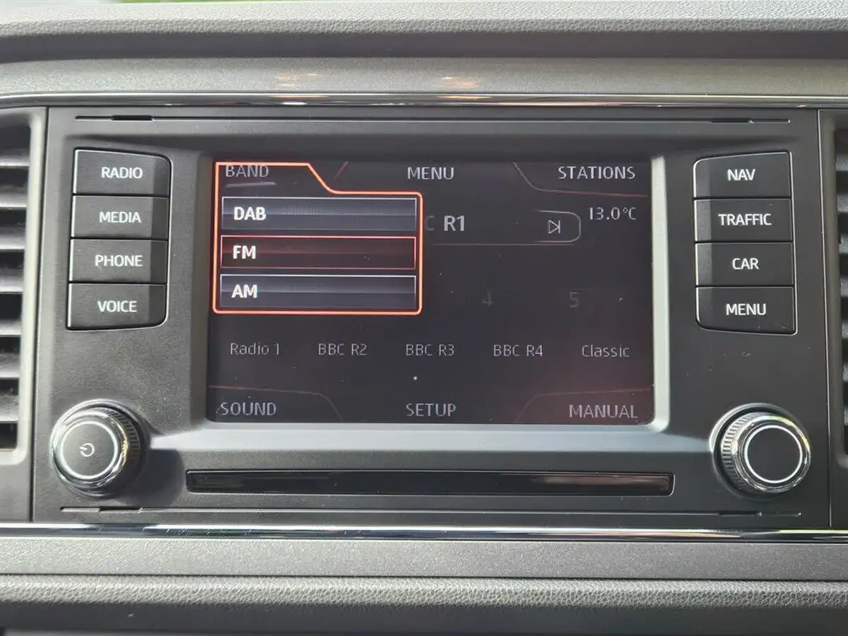 2014-seat-leon-18-fr-tech-pack-ss-hatchback-5d-big-29