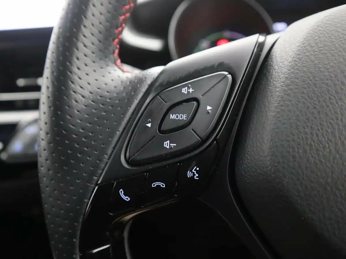 2023-toyota-c-hr-20-vvt-i-gr-sport-181bhp-big-31